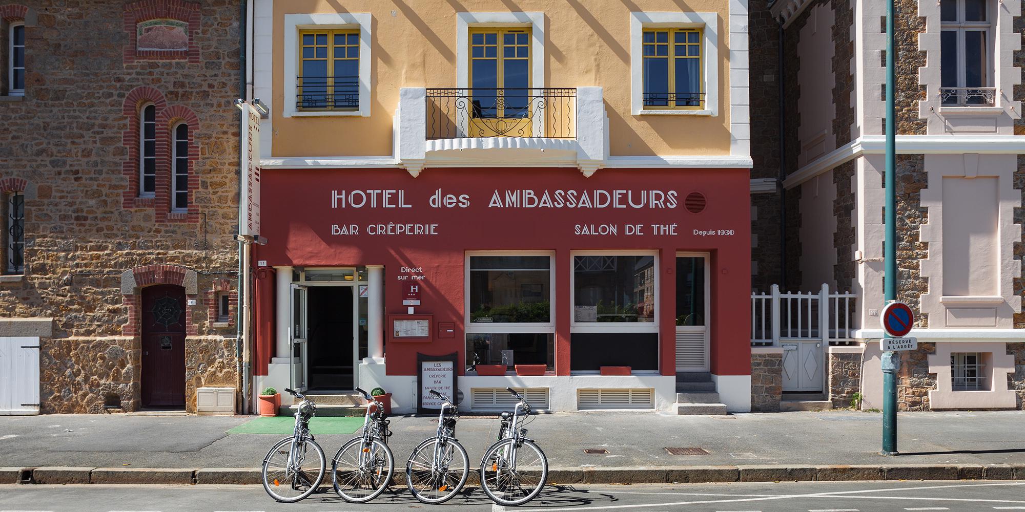 Façade hôtel des ambassadeurs