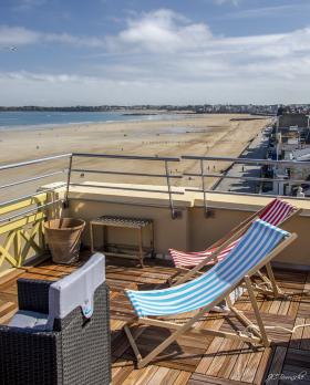 La Terrasse panoramique vue mer plage du sillon, cité corsaire